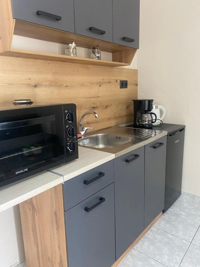 Apartamento Sun & Sea Nea Iraklia Exterior foto
