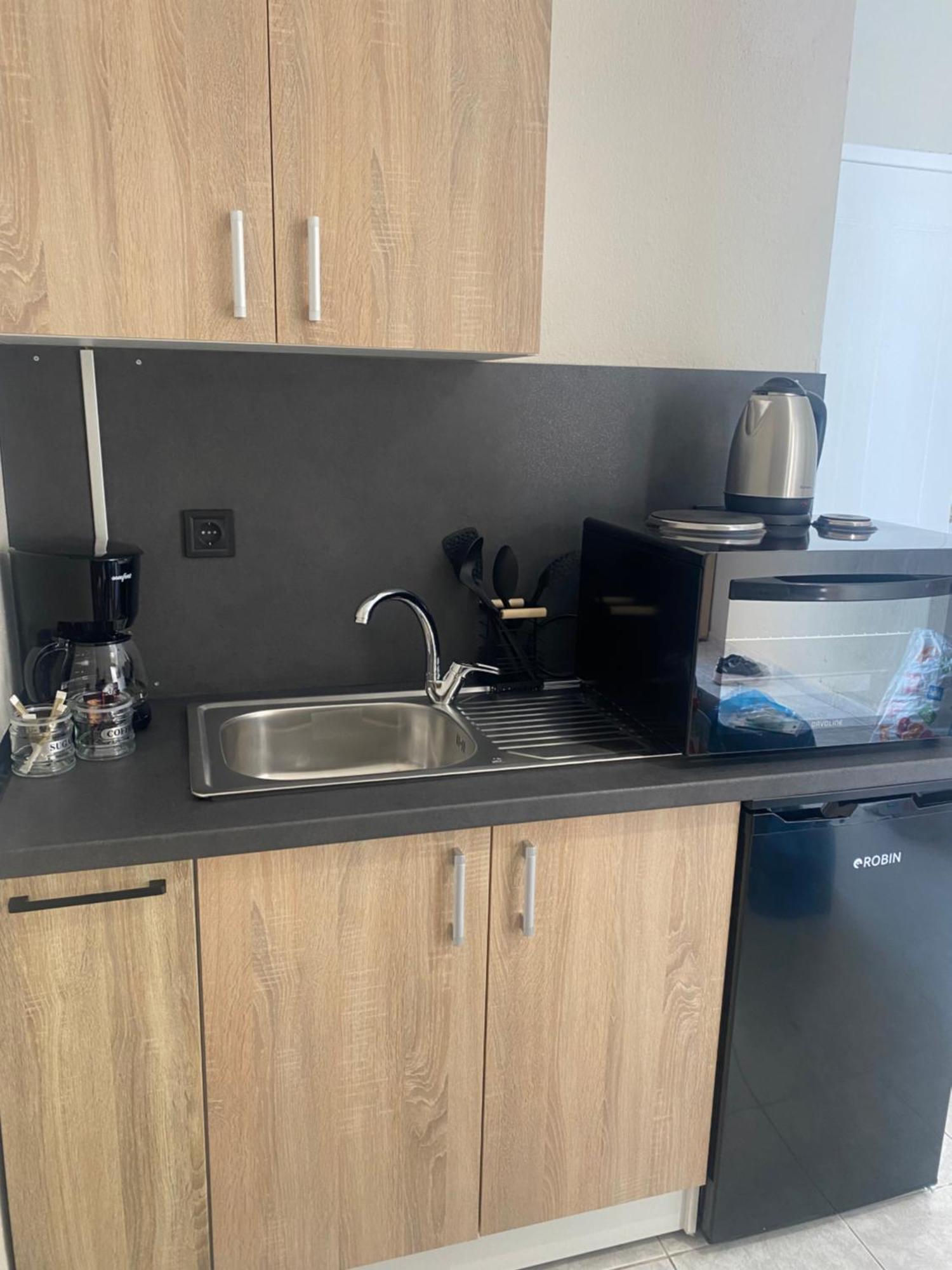 Apartamento Sun & Sea Nea Iraklia Exterior foto